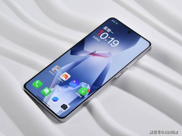 通配资 骁龙8至尊版旗舰大促：一加Ace5 Pro 12GB+256GB直降850元